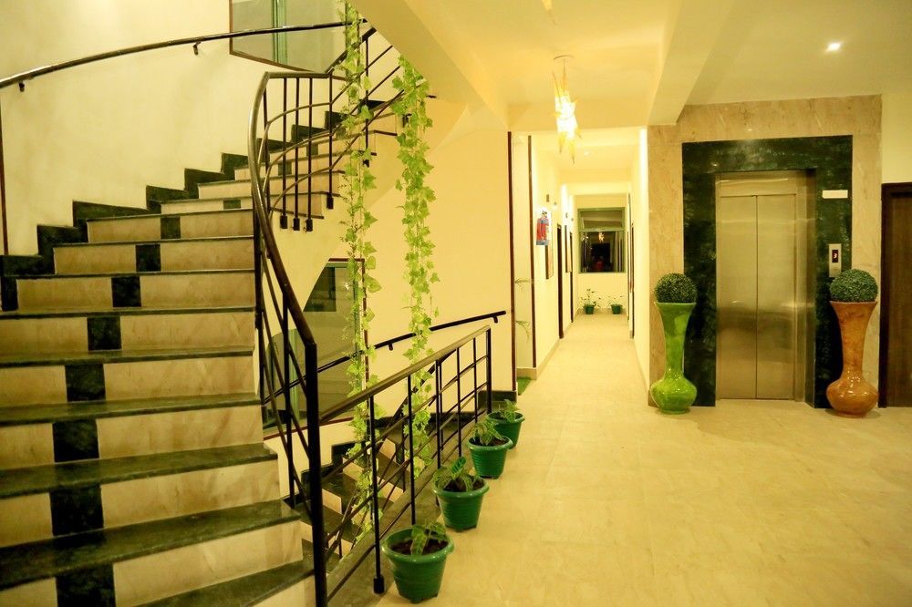 Lans Castle Ξενοδοχείο Lansdowne Εξωτερικό φωτογραφία